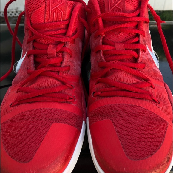 Nike Kyrie 3 “University Red” Signature Red Suede - Picture 2 of 8